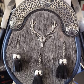 Blue Wildebeest -3 Shield Stag